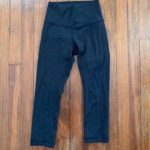 Black cropped lulu lemon leggings